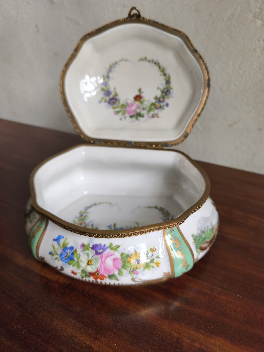 Paris Porcelain Box, Hand-decorated, 20th Century-photo-4