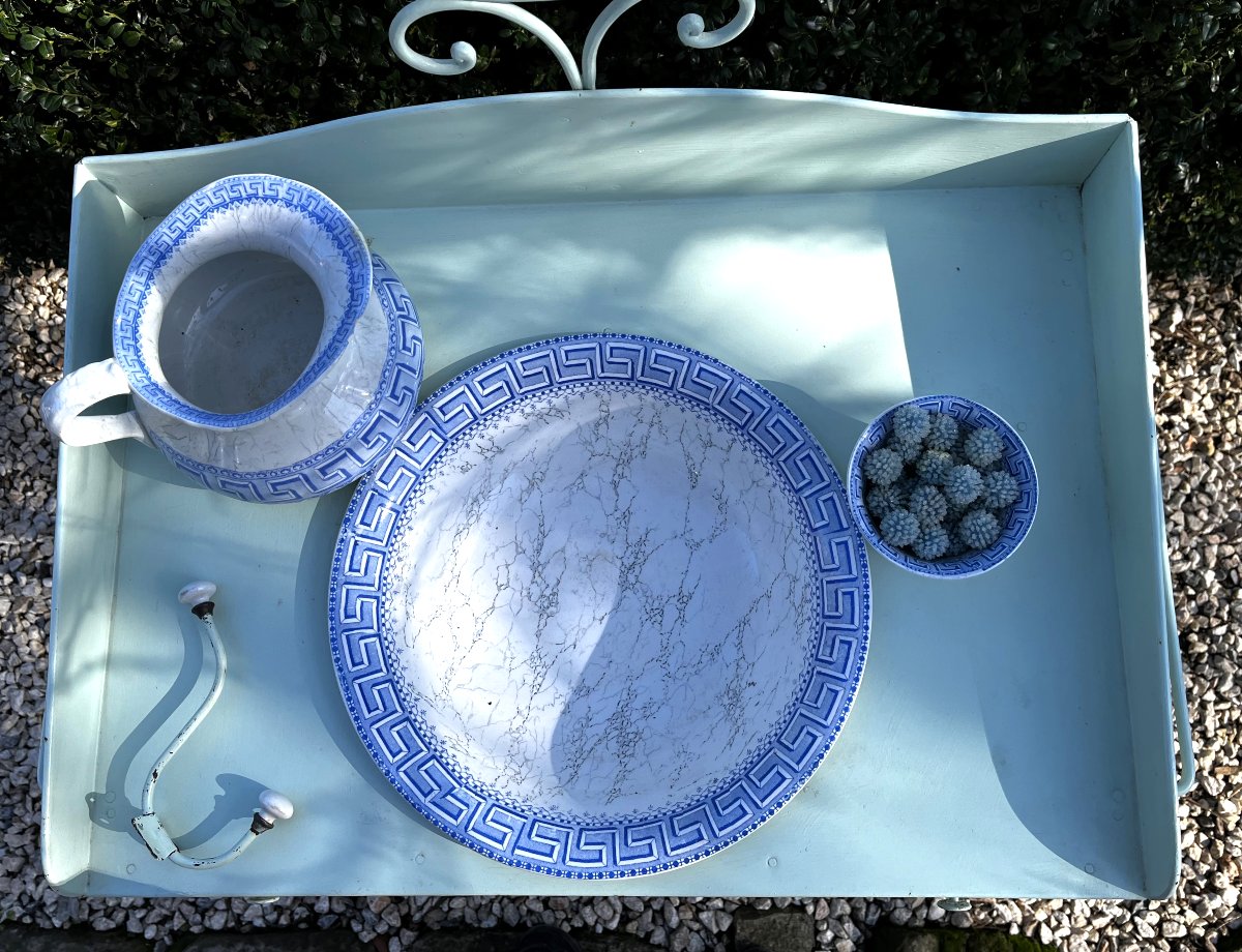 Table de toilette en métal et accessoires, époque 1900-photo-2