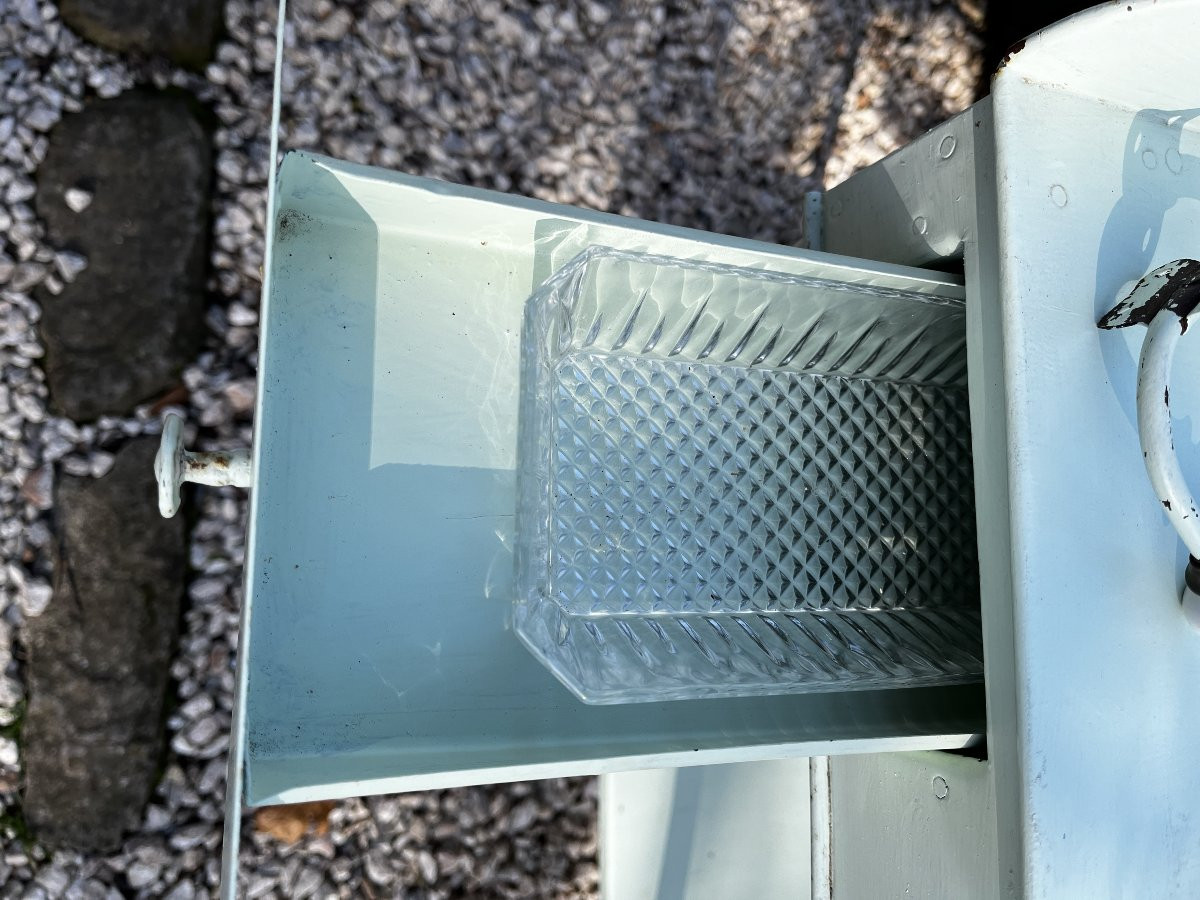 Table de toilette en métal et accessoires, époque 1900-photo-4