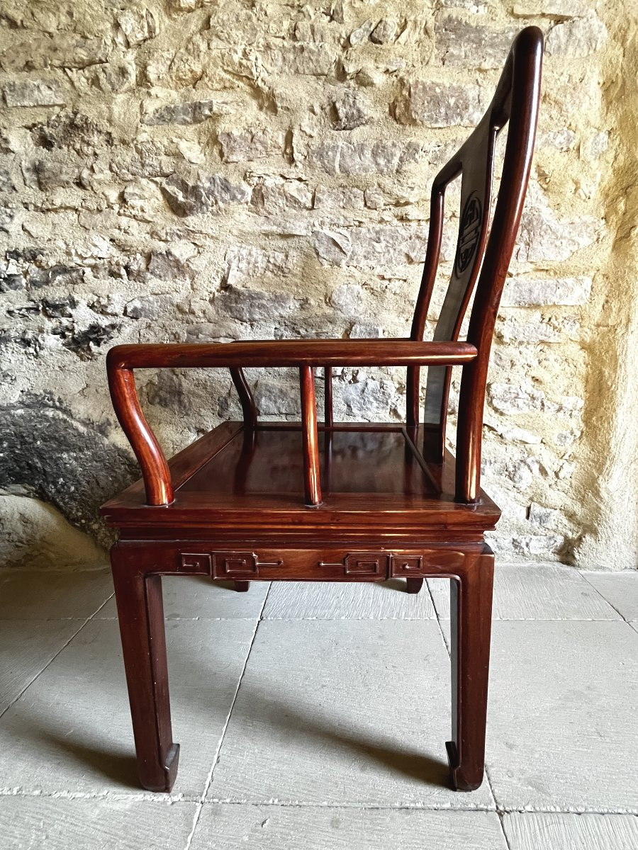 Fauteuil chinois fin19ème, début 20ème siècle, en hua-li (bois de fer), sculpté. -photo-4