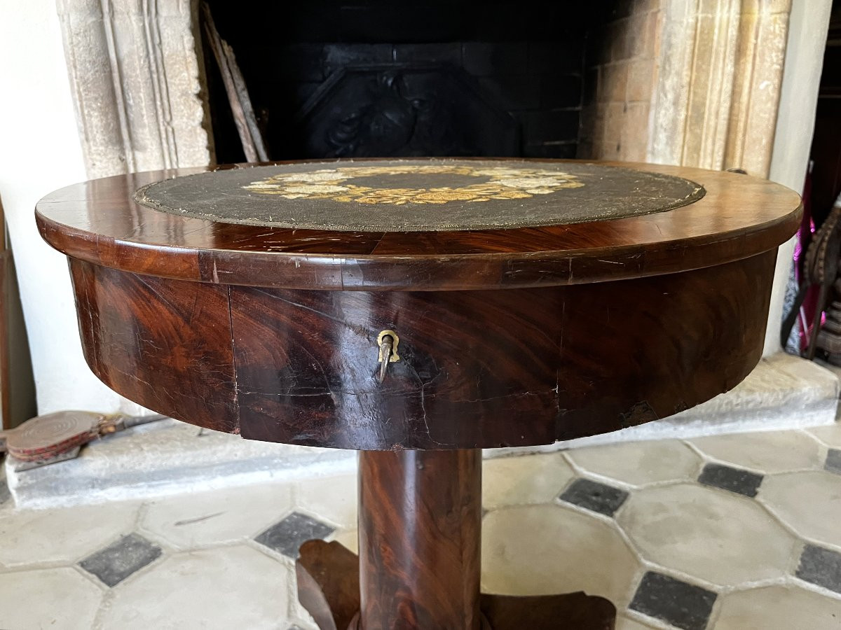 Empire Style Tripod Pedestal Table, Mahogany With Embroidered Top, Early 19th Century.-photo-3