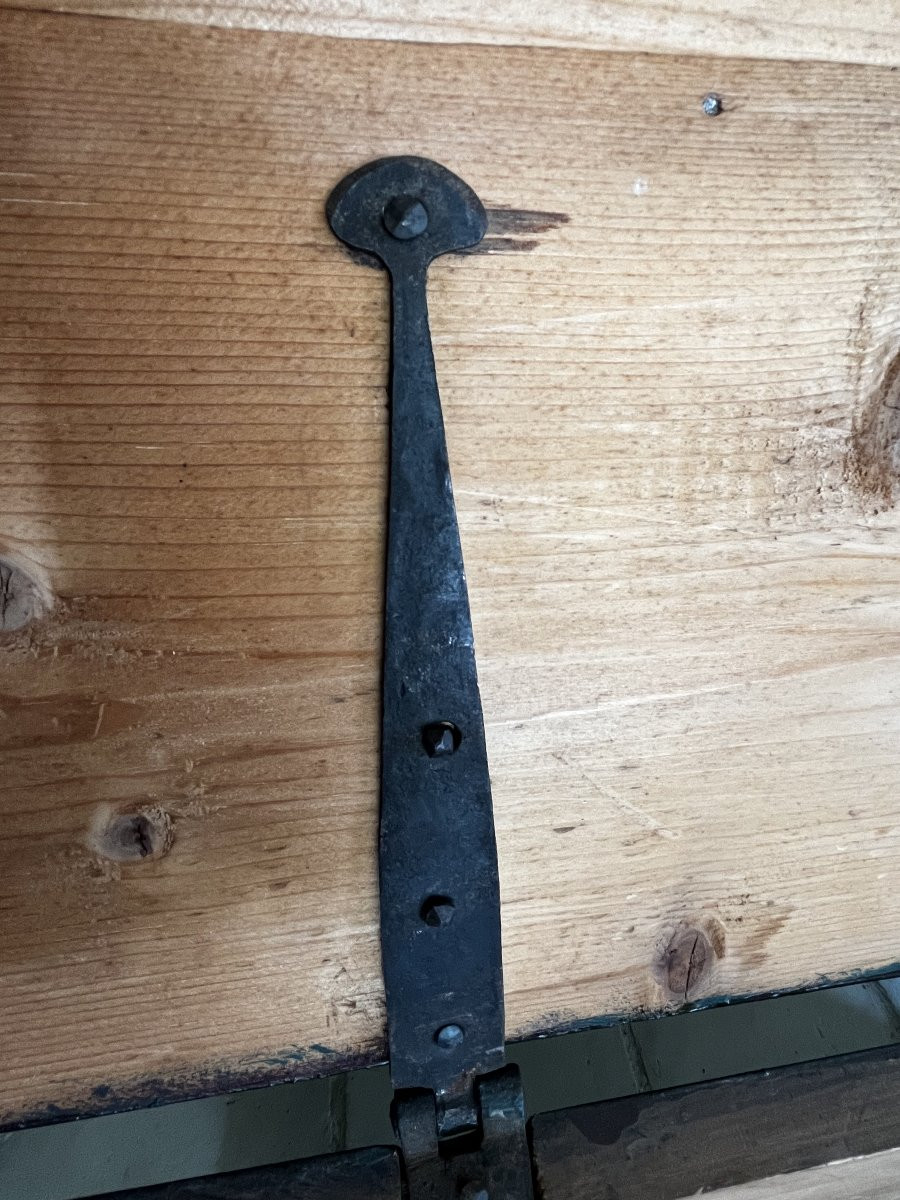 Dutch Hindeloopen Style Chest, With Hand-painted Decoration On A Dark Green Background.-photo-2