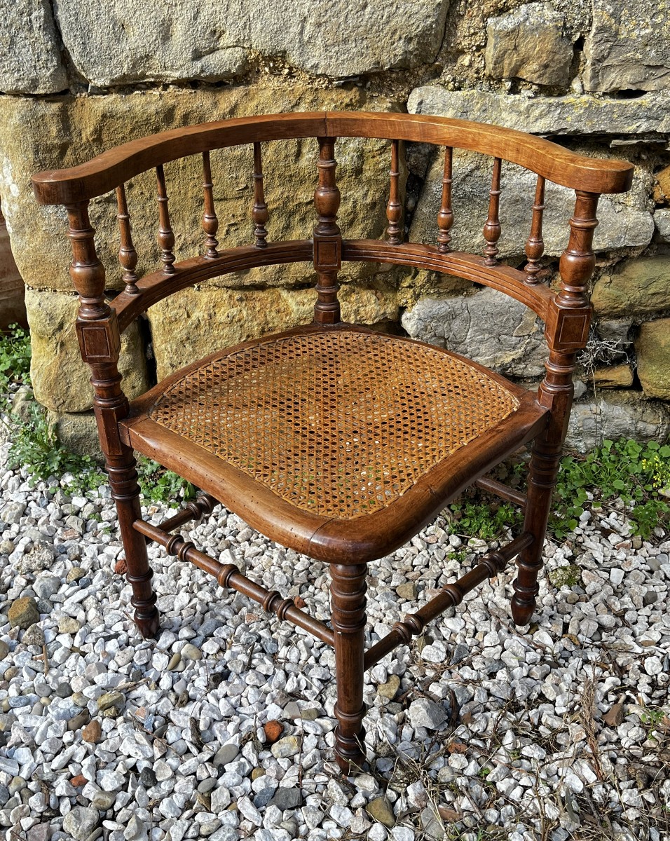 Fauteuil d'angle canné style Louis Philippe