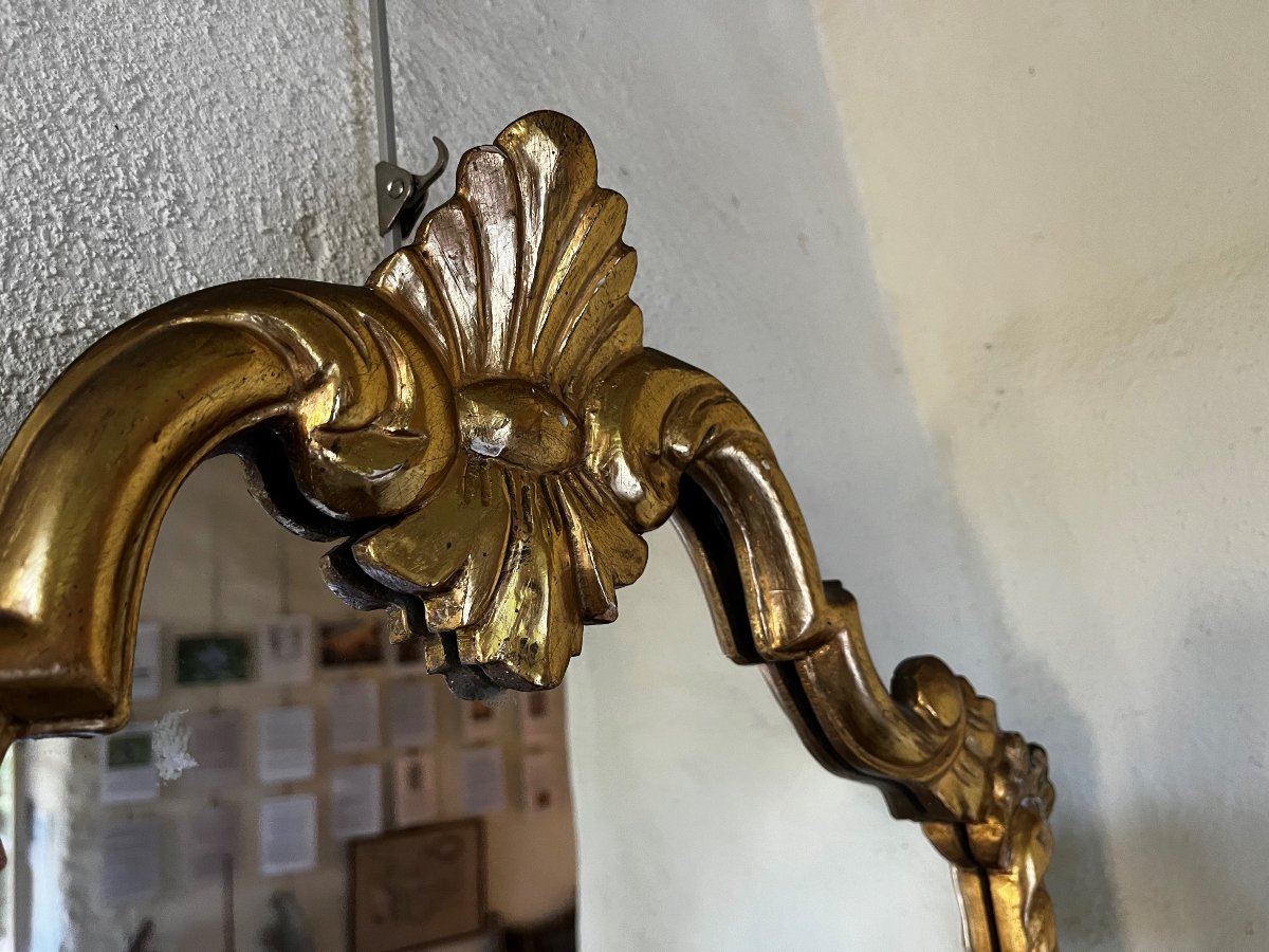 Miroir de style Louis XV en bois doré à la feuille-photo-3