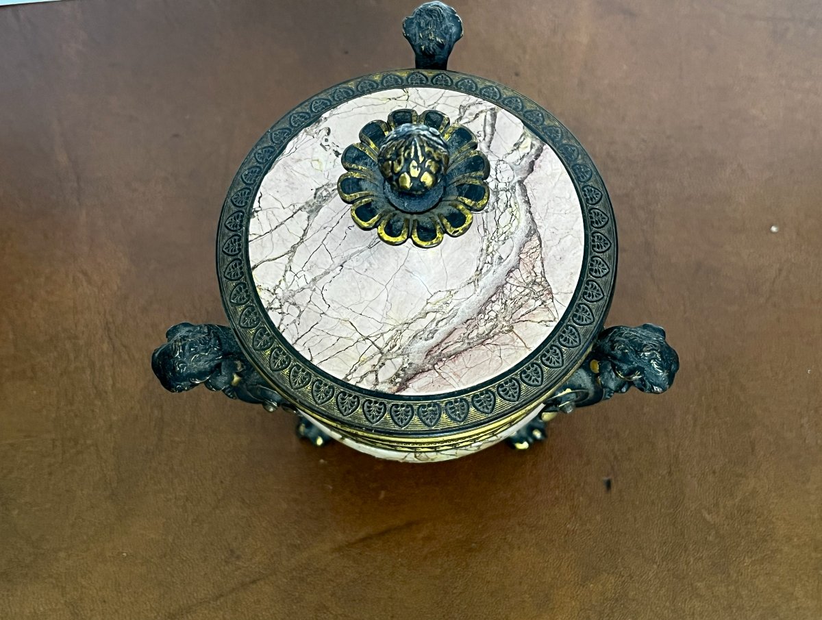 Petit pot couvert en marbre et bronze Napoléon III-photo-2