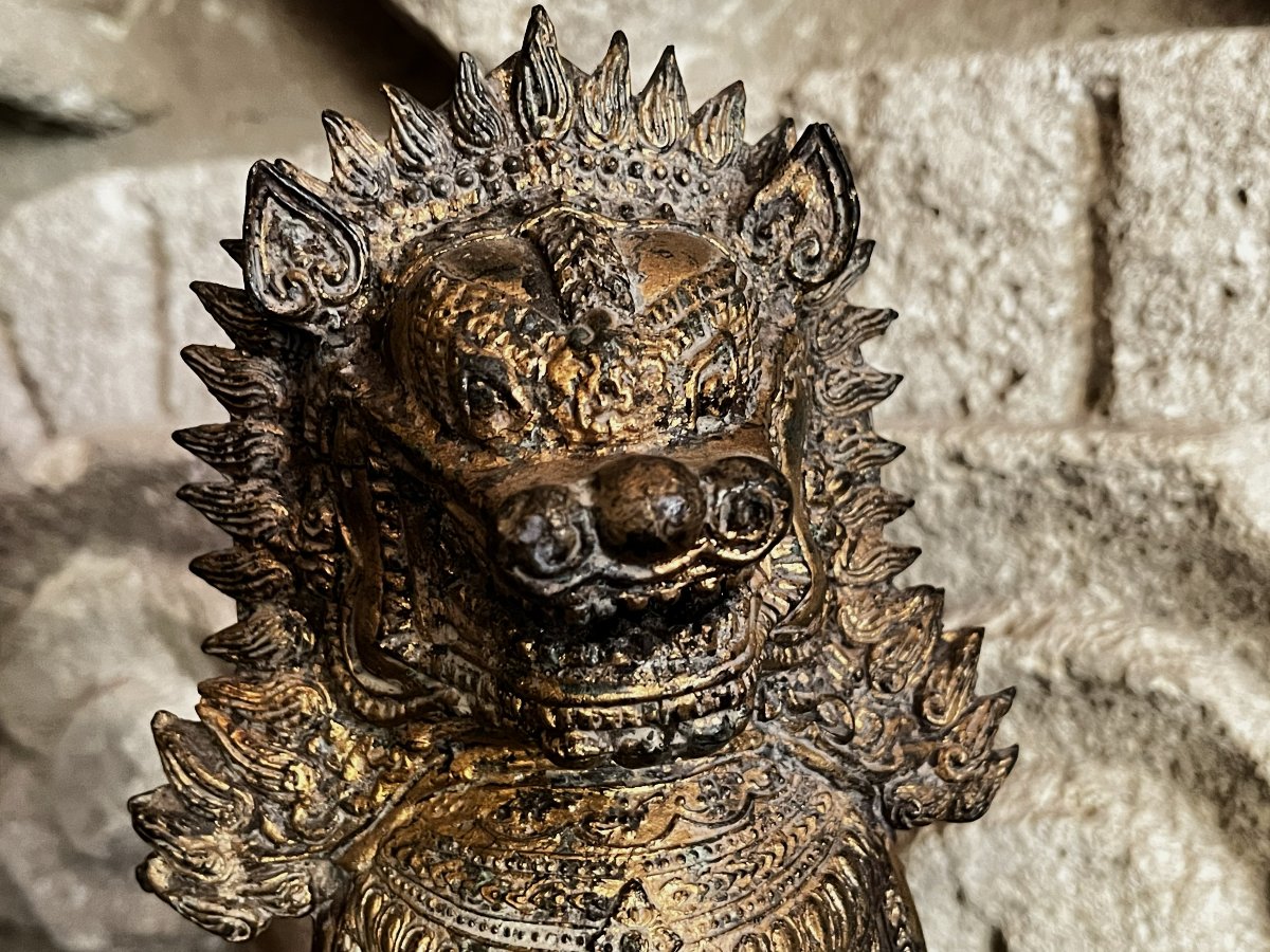 Pair Of Thai Bronze Lions, Late 19th Or Early 20th Century.-photo-4
