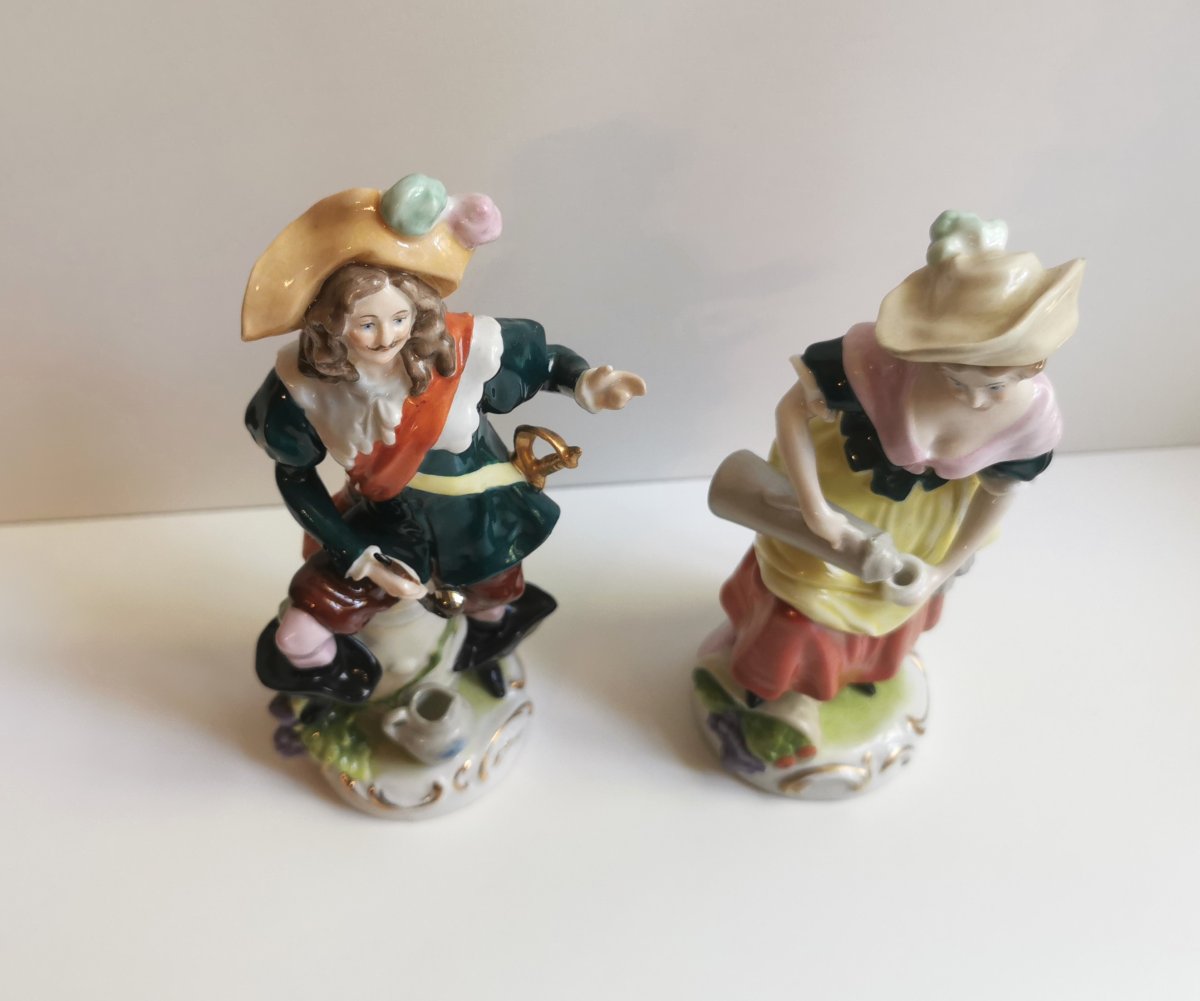 Mousquetaire et sa compagne, porcelaine de Saxe XXème siècle-photo-2