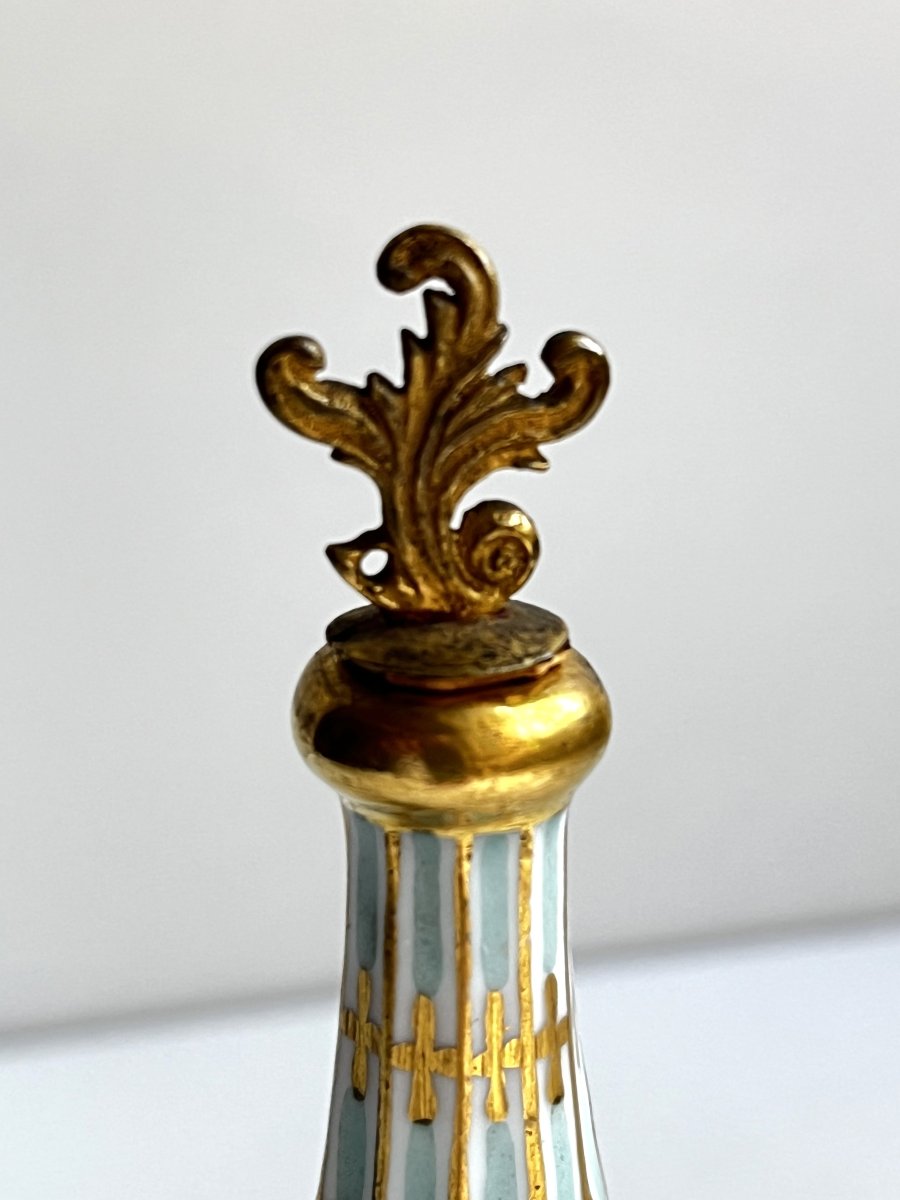 Perfume Bottle, Saxon Porcelain, 19th Century.-photo-1