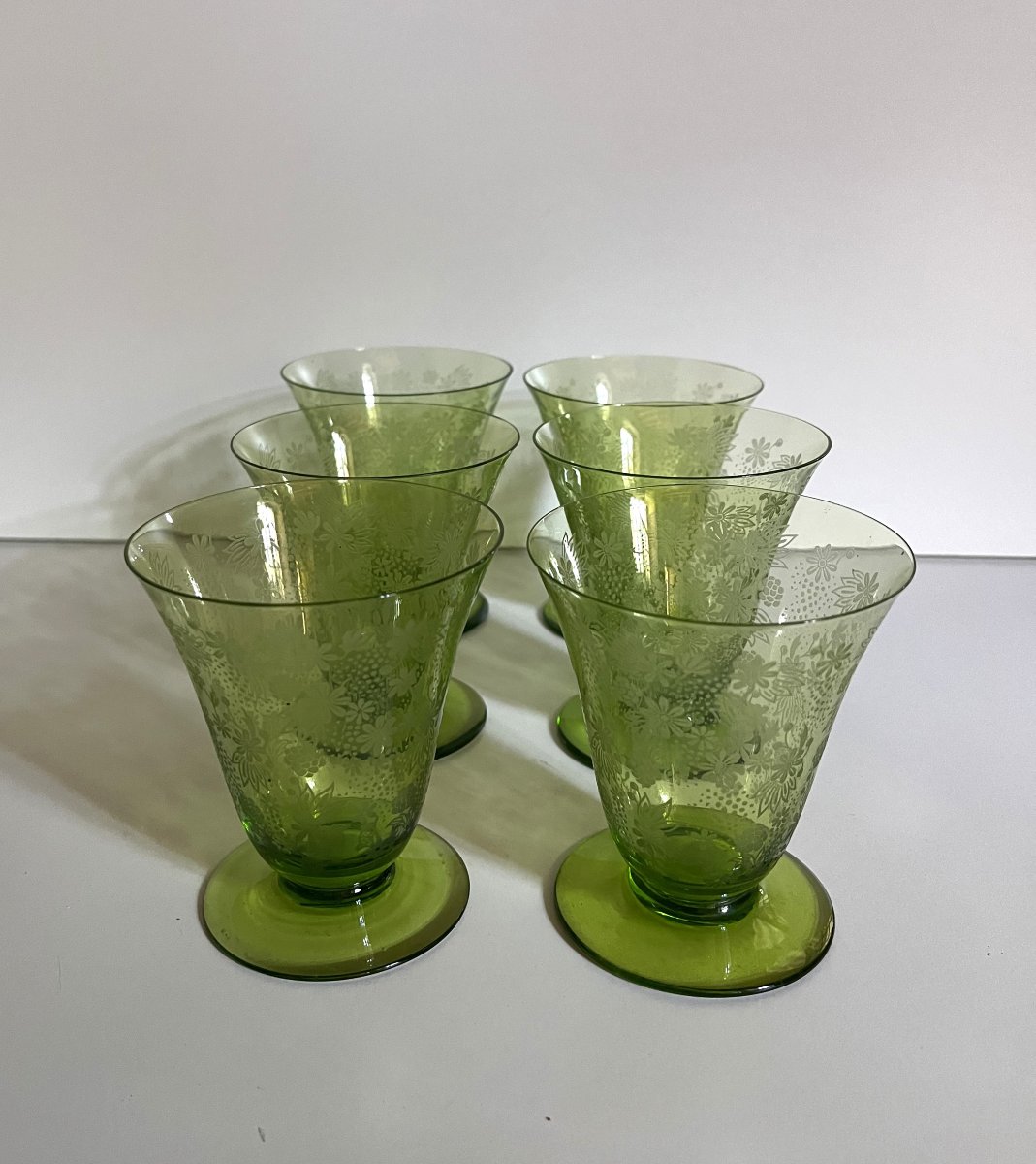 Service de 6 verres en cristal de Baccarat, style art déco.