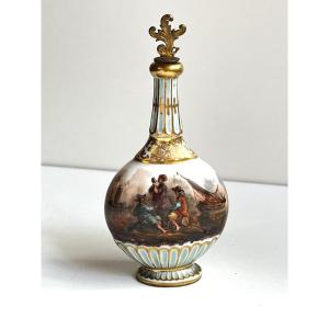 Flacon à parfum, porcelaine de Saxe, XIXème siècle.