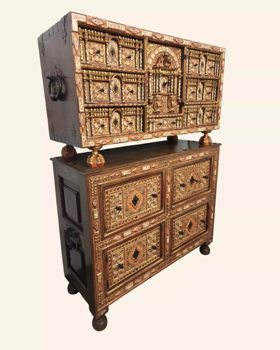 Bargueño Salmantino - 20th Century - Walnut, Polychrome Bone, And 24 Carat Gold Leaf-photo-2