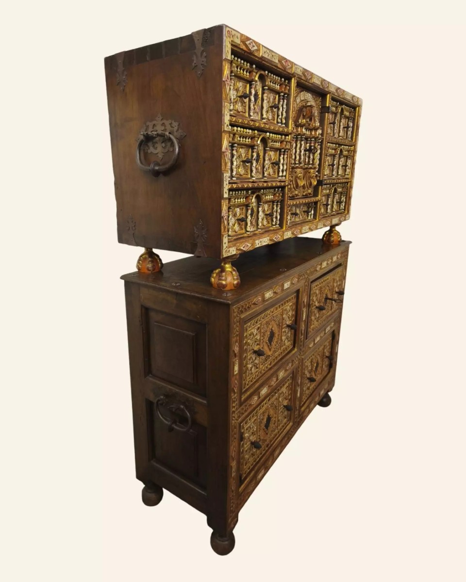Bargueño Salmantino - 20th Century - Walnut, Polychrome Bone, And 24 Carat Gold Leaf-photo-3