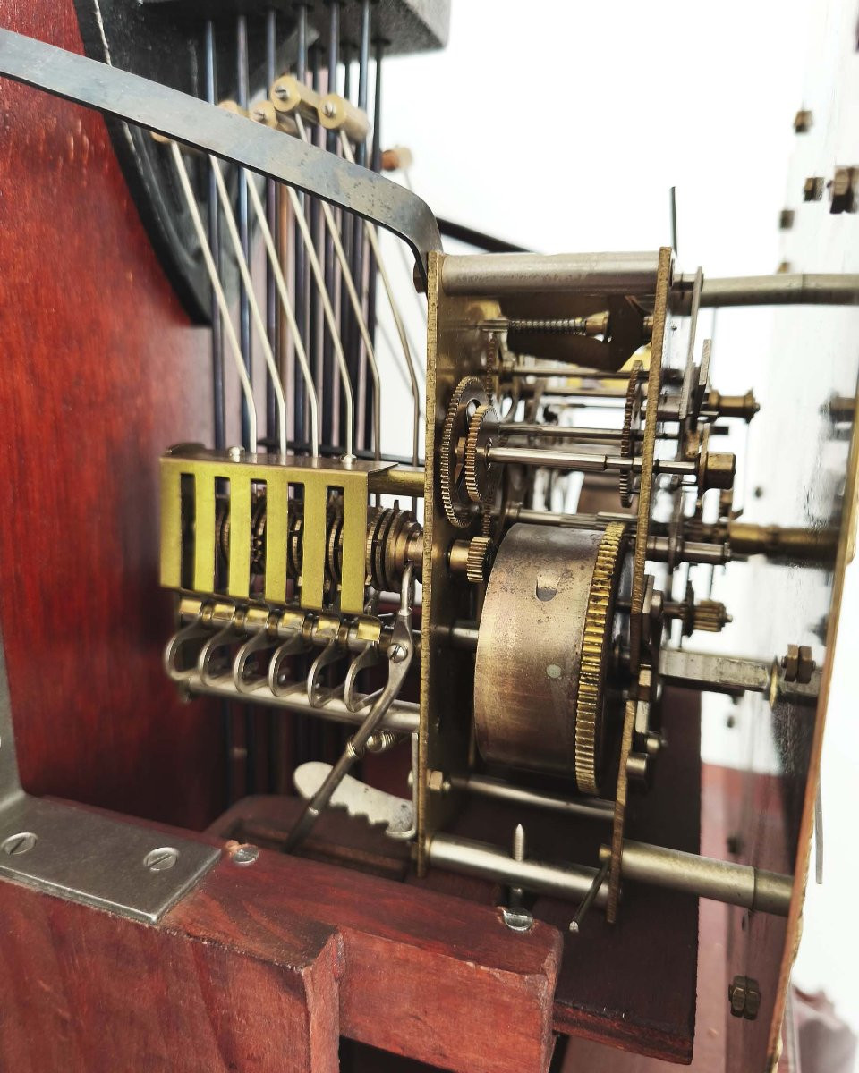 African Mahogany Longcase Clock With Four-melody Chime – Bell's, England-photo-3