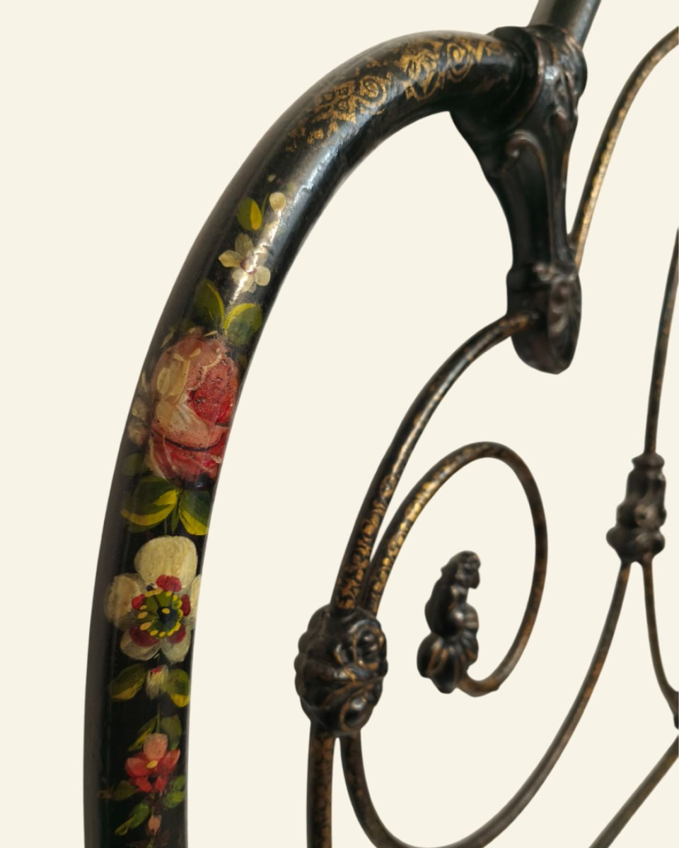 Superbe tête de lit ancienne d’origine anglaise en fer massif – Warden & Hotchkiss-photo-2