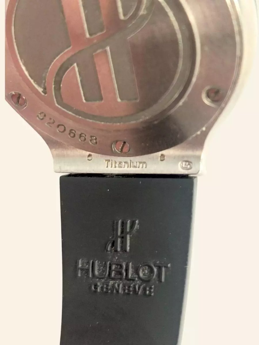 Montre Hublot Genève Lady en acier, or 18 carats et titane, vers 2005-photo-4