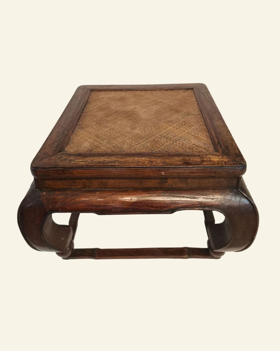 Table basse chinoise ancienne en orme, plateau en rotin, XIXe siècle-photo-2
