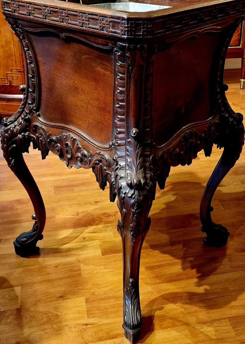 Mahogany Planter -photo-6