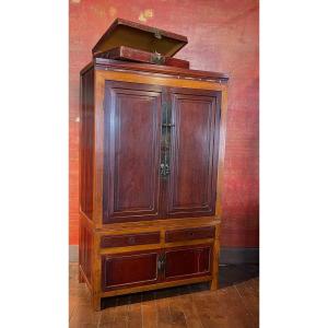 Armoire Bi-colore En Firwood En Deux Corps