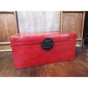 Malle Ancienne Chinoise En Cuir Laqué Rouge