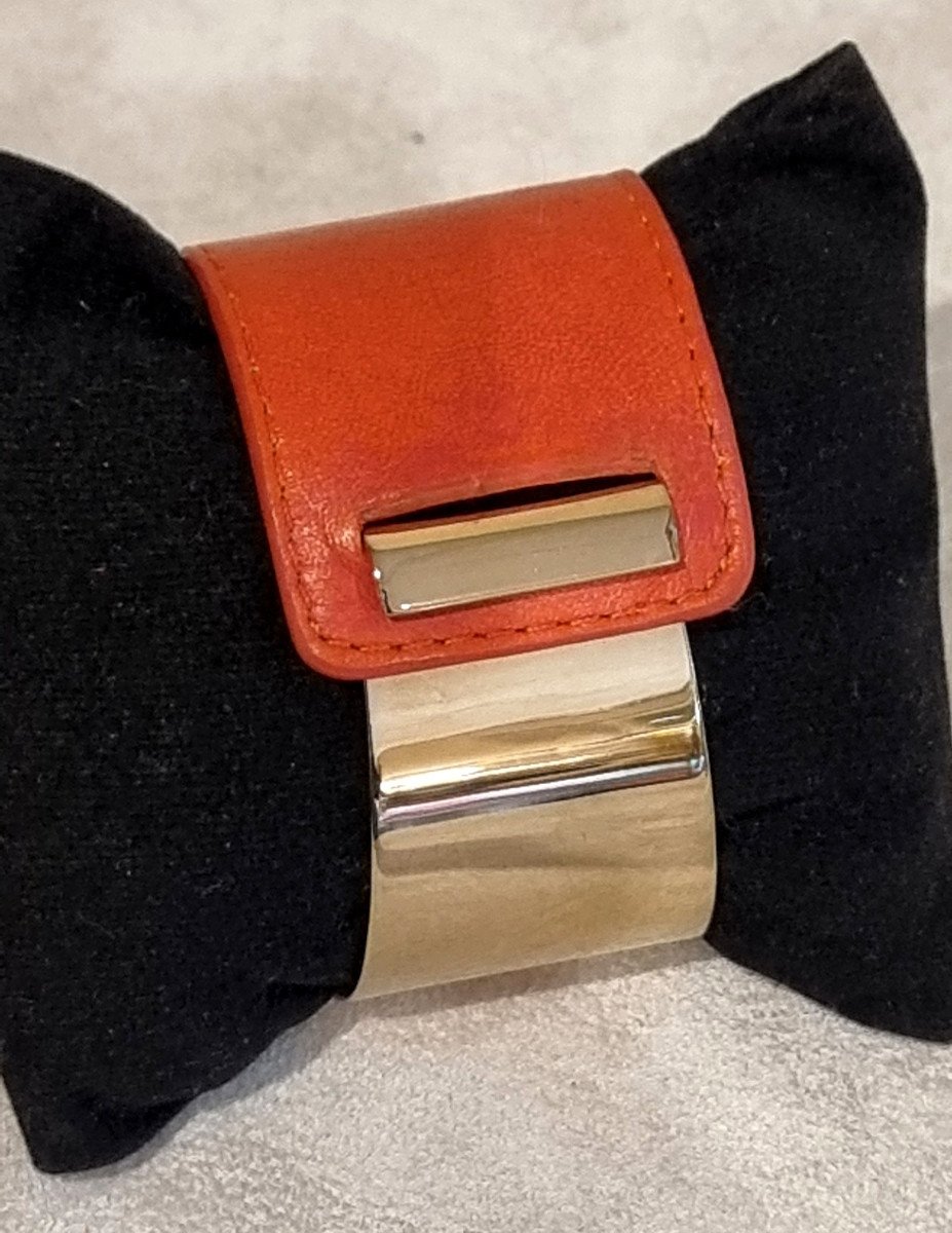 Hermès Leather And Gold Metal Cuff Bracelet-photo-2