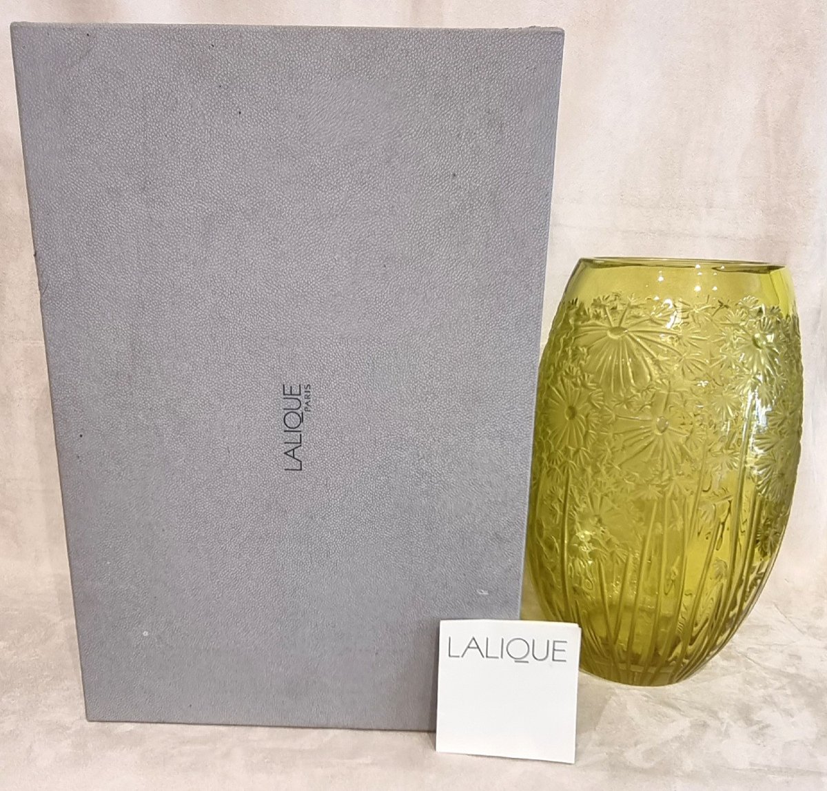 Lalique Bucolic Vase Large Model Anise Color Crystal With Box-photo-5