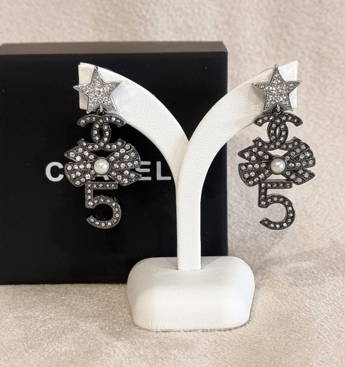 Chanel Pair Of Earrings-photo-4