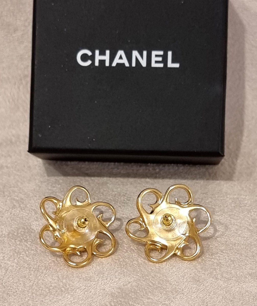 Chanel Pair Of Golden Metal Earrings With Pearly Glass Beads And Crystal-photo-4