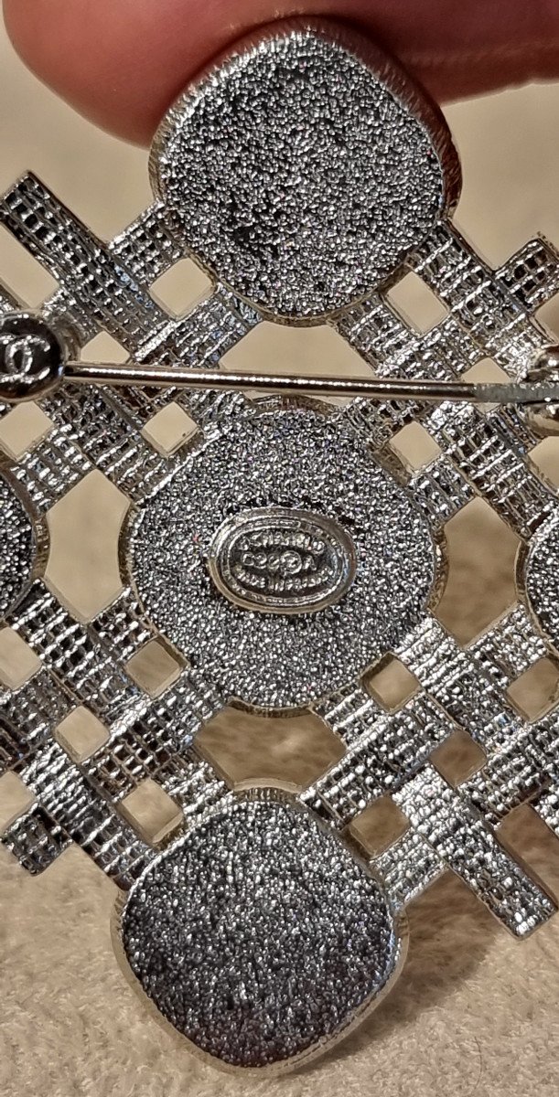 Chanel Broche Cristal Et Verre Pailleté -photo-4