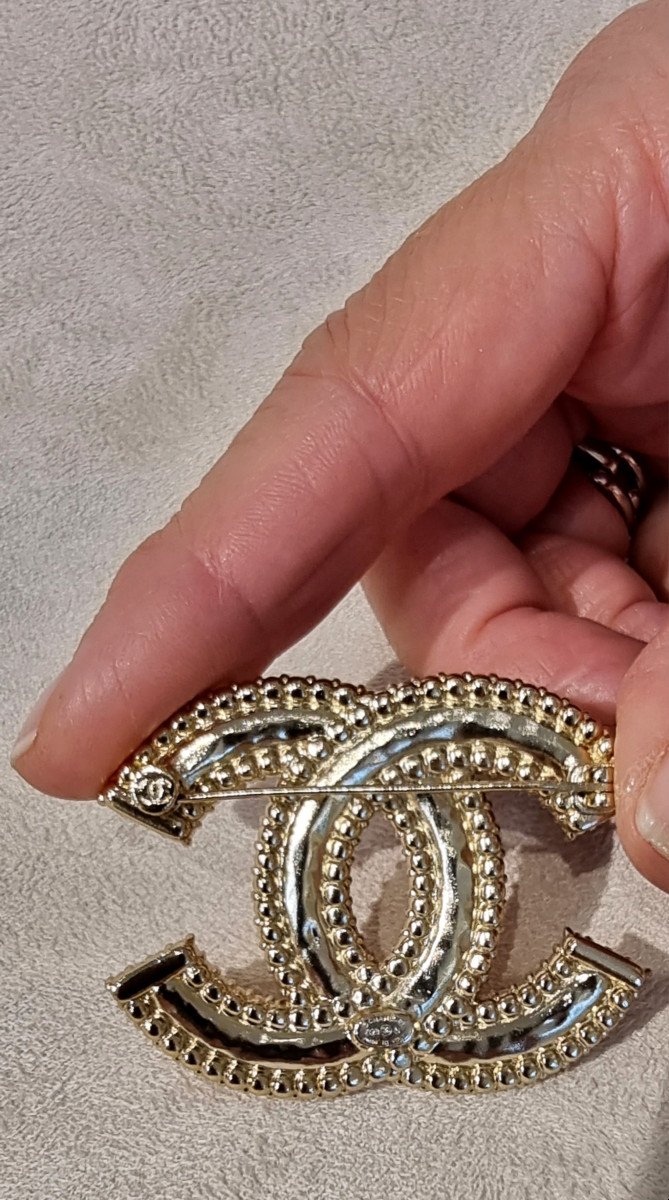 Chanel Gold Metal And Crystal Brooch-photo-1