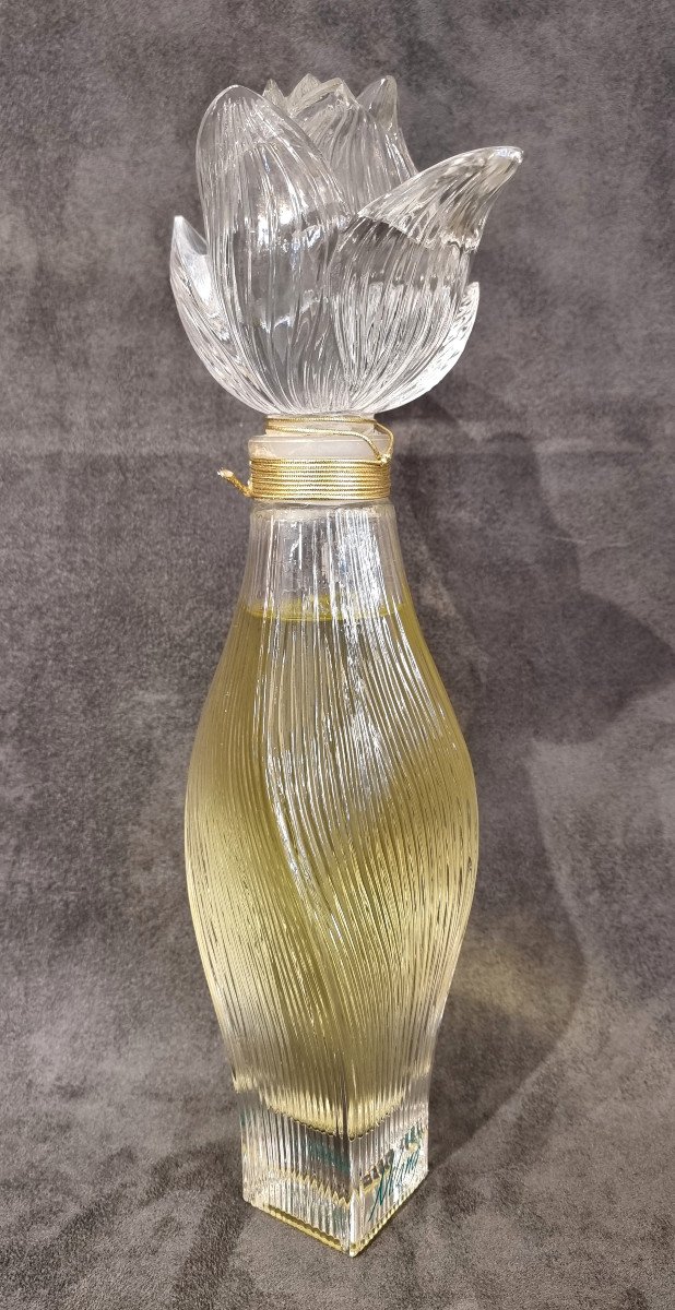 Lalique Nilang Giant Bottle -photo-4