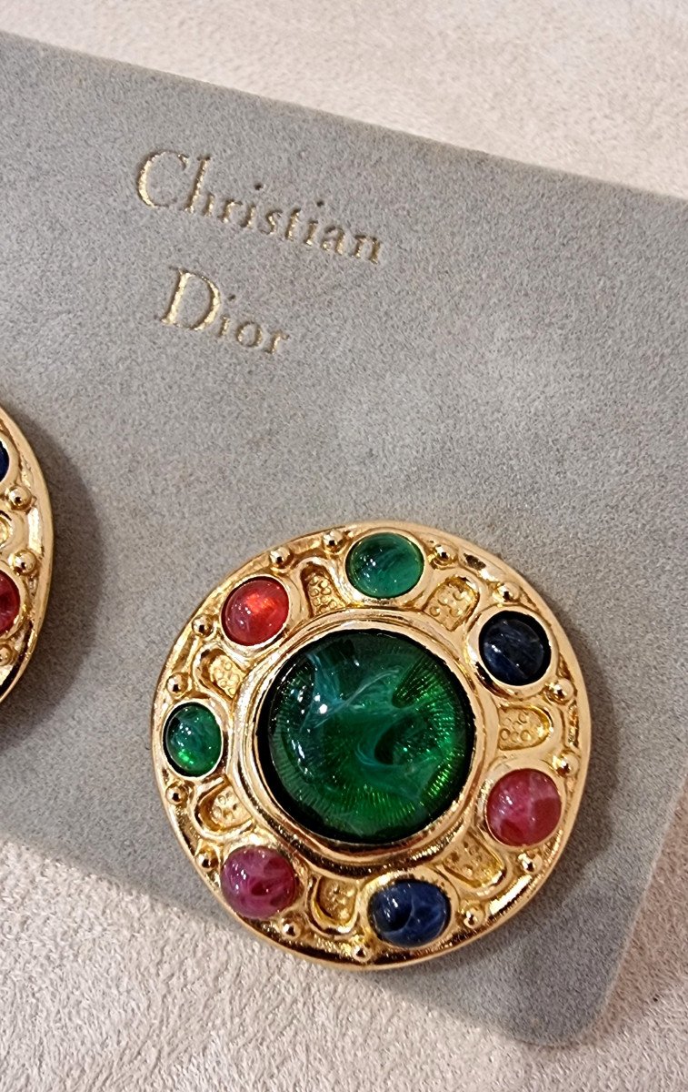 Christian Dior & Robert Goossens Pair Of Gold Metal And Colored Stones Ear Clips-photo-3