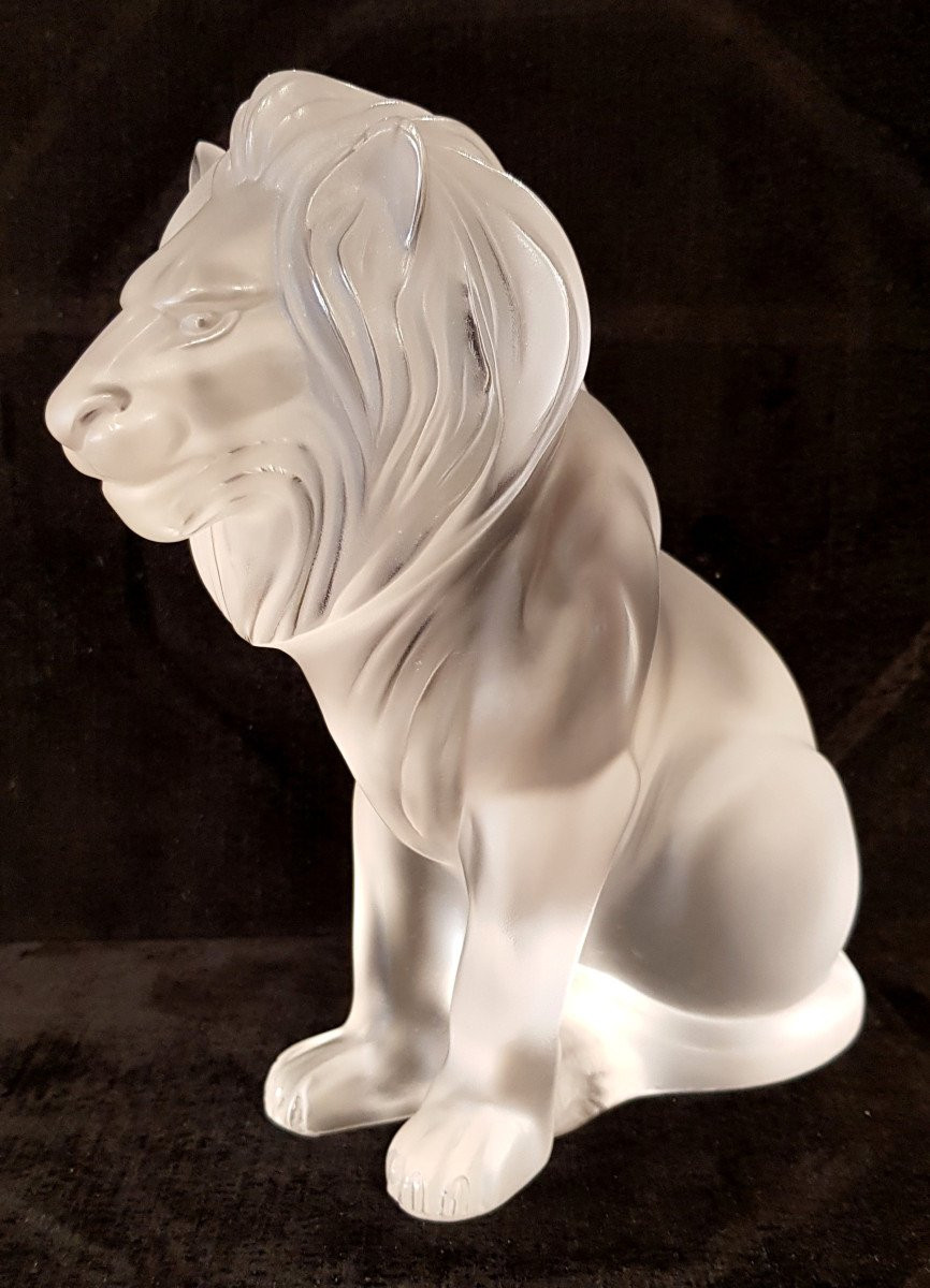 Marie Claude Lalique Lion Model Bamara Crystal  