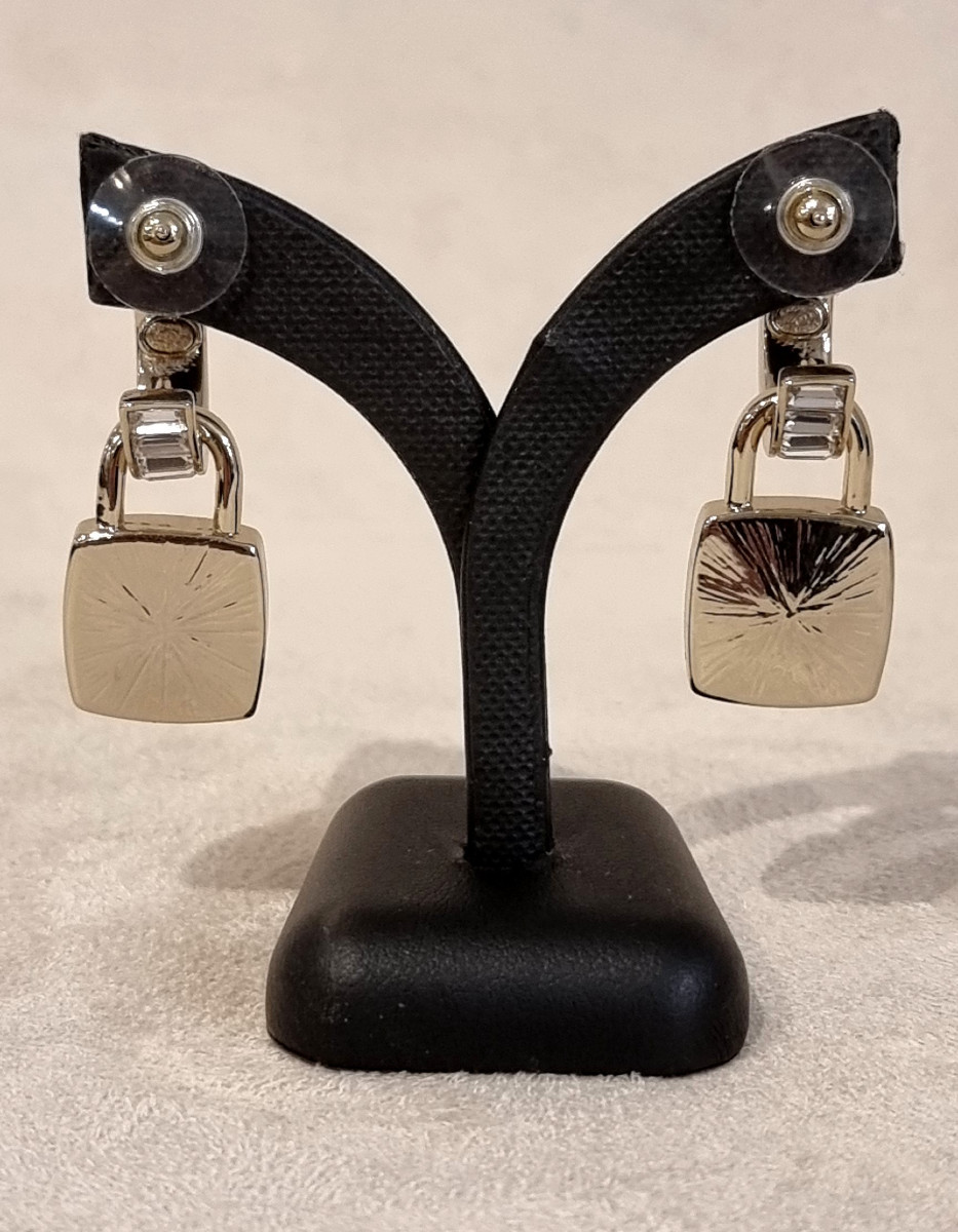 Chanel Boucles d'Oreilles Cadenas Métal Doré & Cristal-photo-3