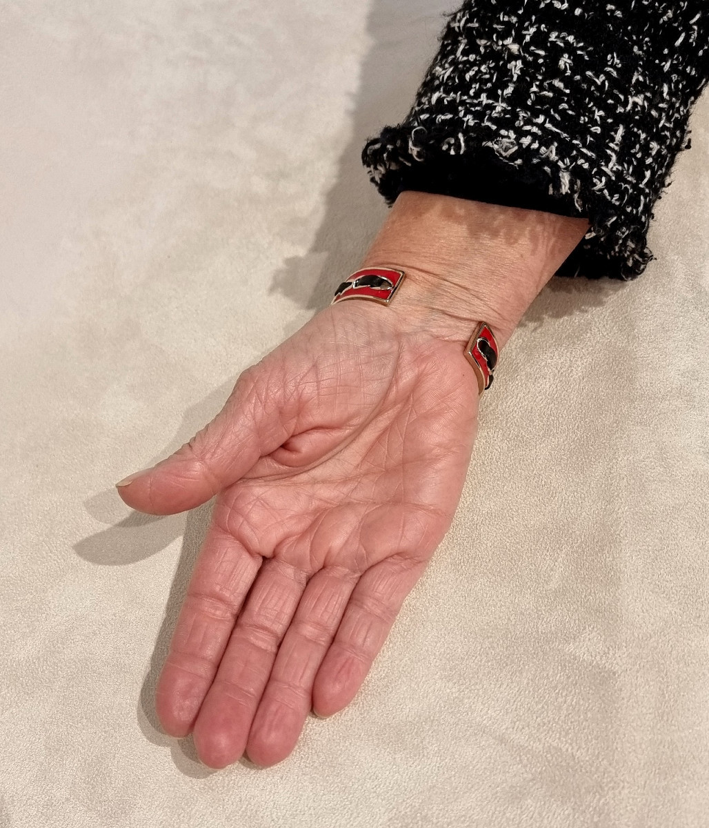 Chanel Bracelet émail Rouge  Cuir Noir & Métal Doré-photo-4