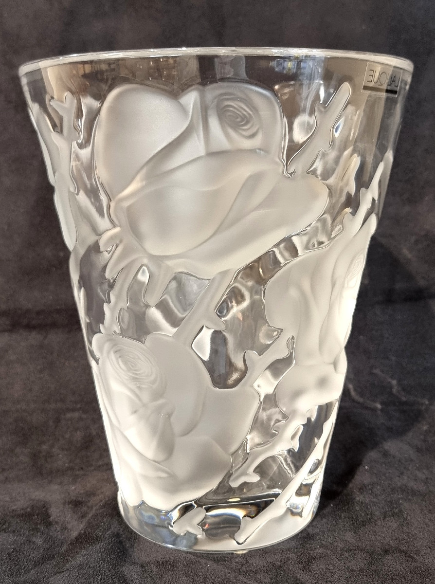 LALIQUE FRANCE VASE Modèle ISPAHAN CRISTAL 