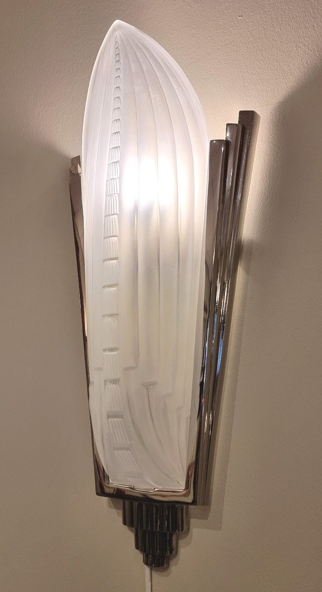 Genet & Michon Pair Of Art Deco Palm Wall Lights 1930