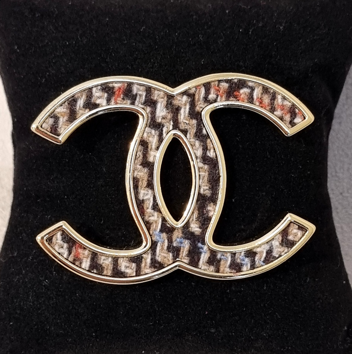 Chanel Tweed Double Cc Brooch-photo-2