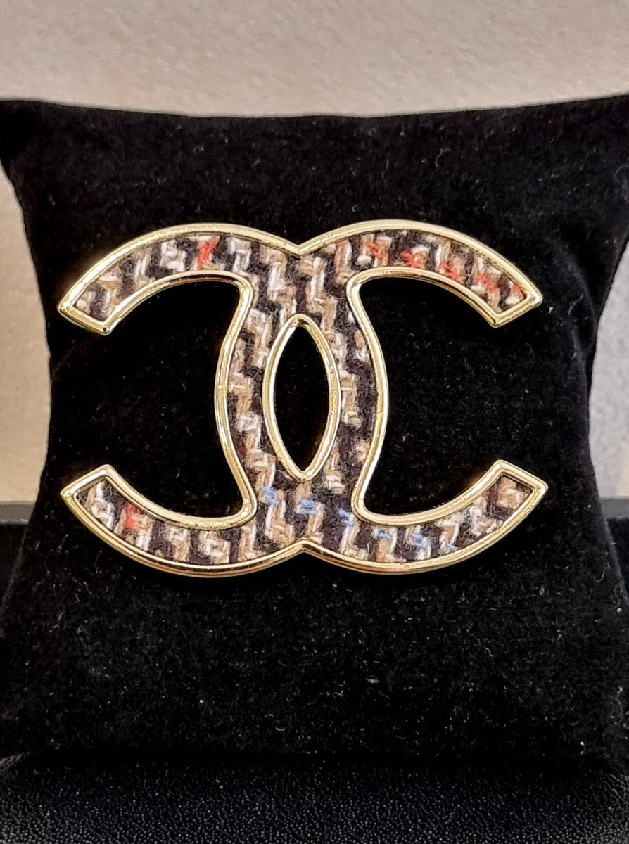 Chanel Tweed Double Cc Brooch