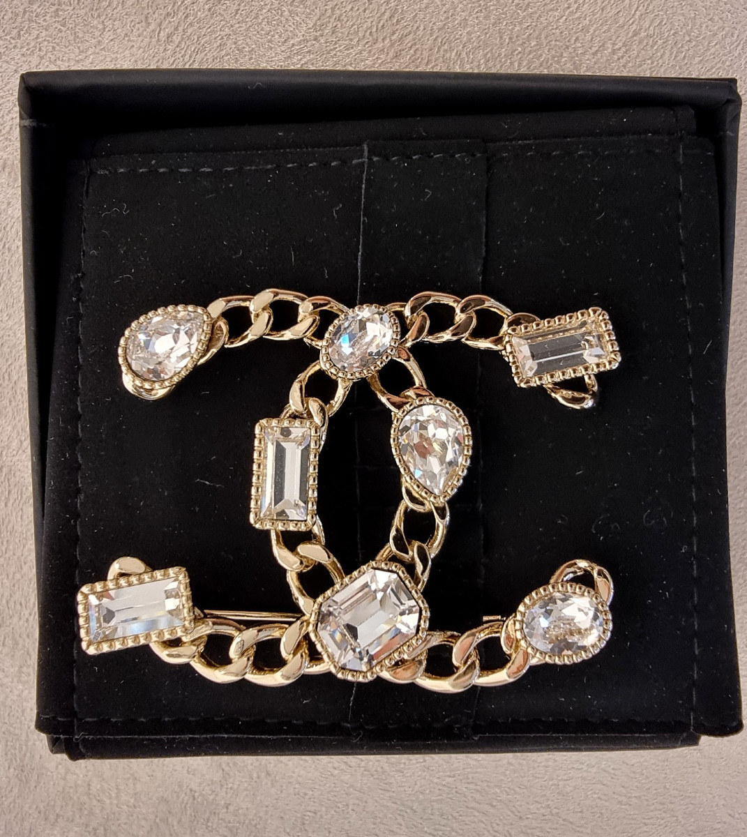 CHANEL BROCHE DOUBLE CC CRISTAL-photo-3