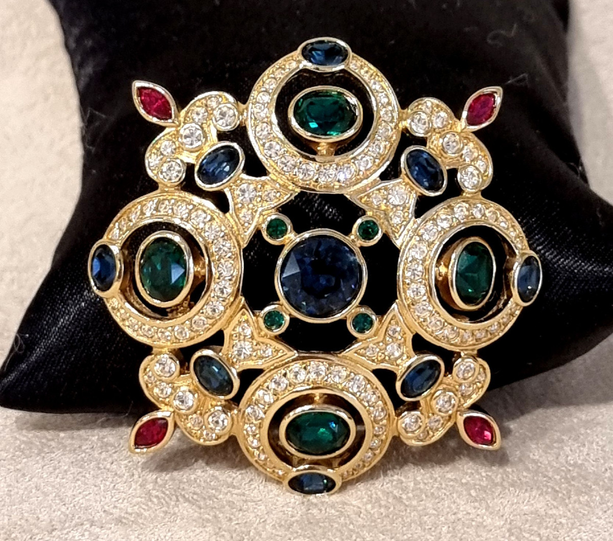 Christian Dior Brooch Gold-plated Metal And Colored Crystal -photo-1