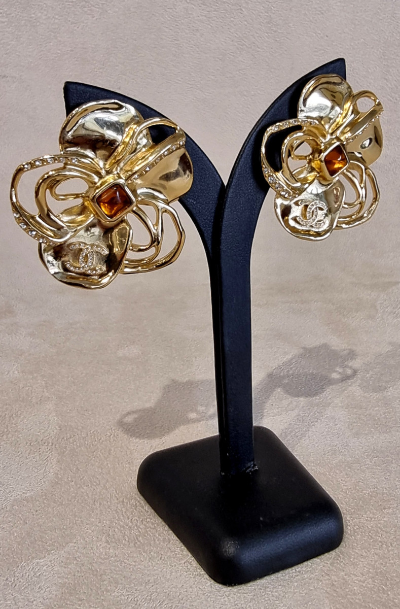 Chanel Pair Of Earrings-photo-1