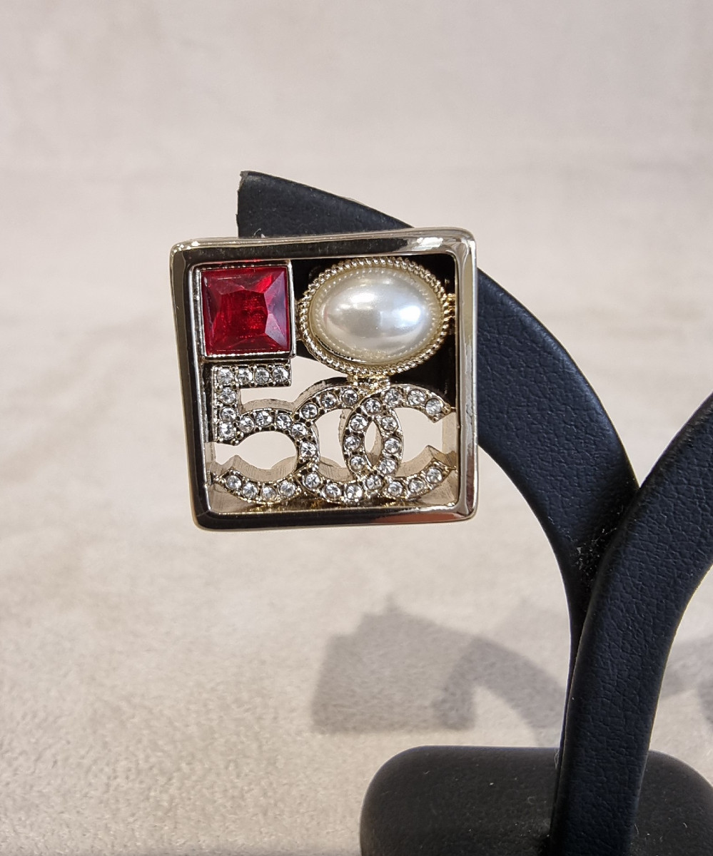 Chanel Pair Of 5 Double Cc Earrings -photo-3