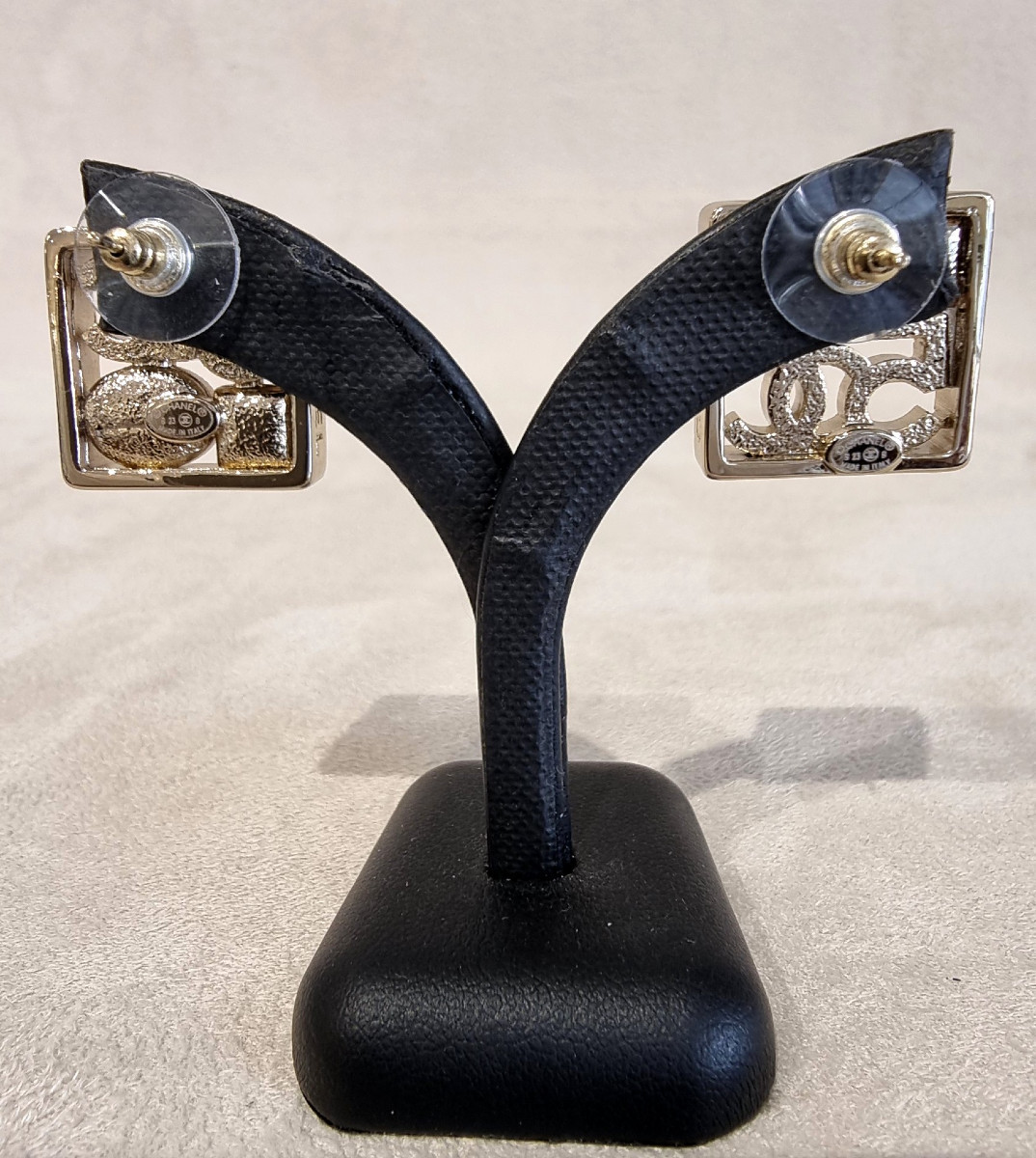 Chanel Pair Of 5 Double Cc Earrings -photo-2