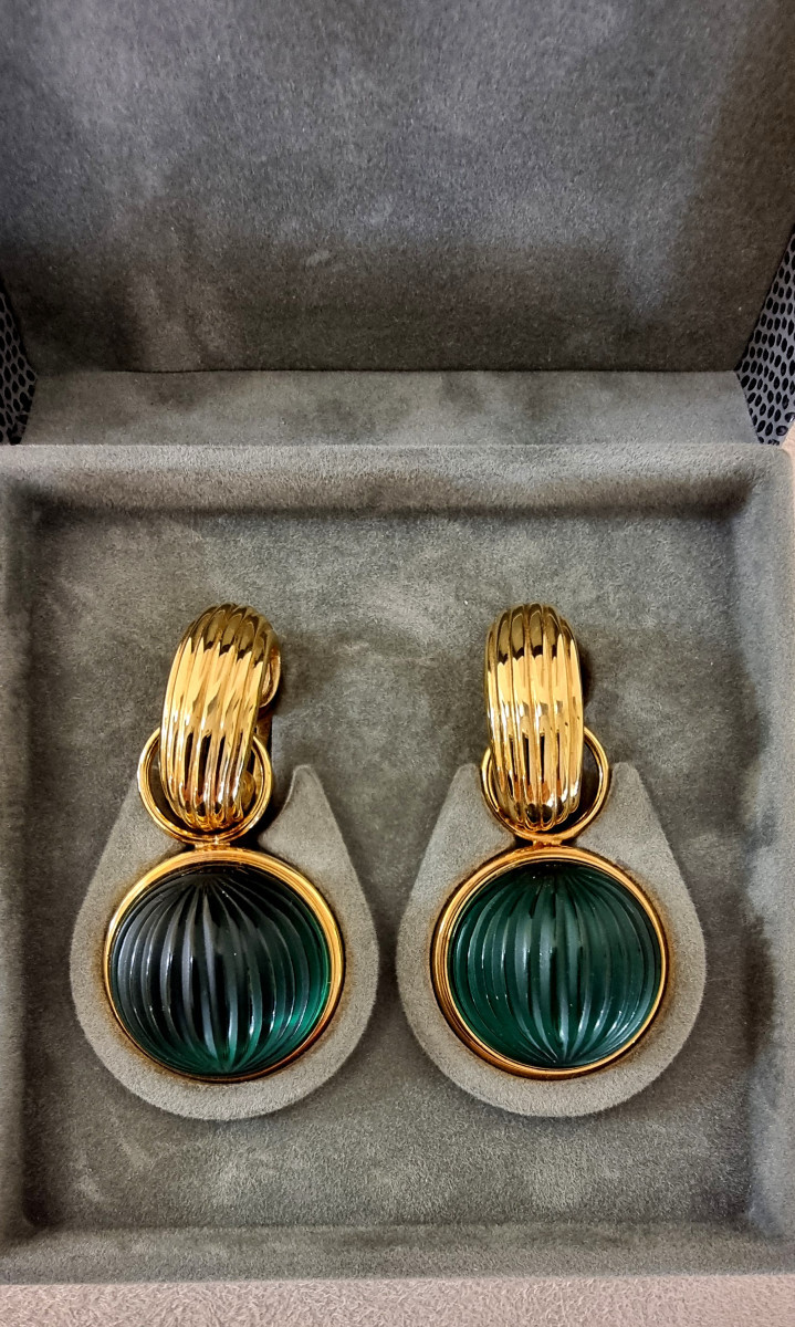 Lalique Pair Of Nerita Model Ear Clips-photo-2