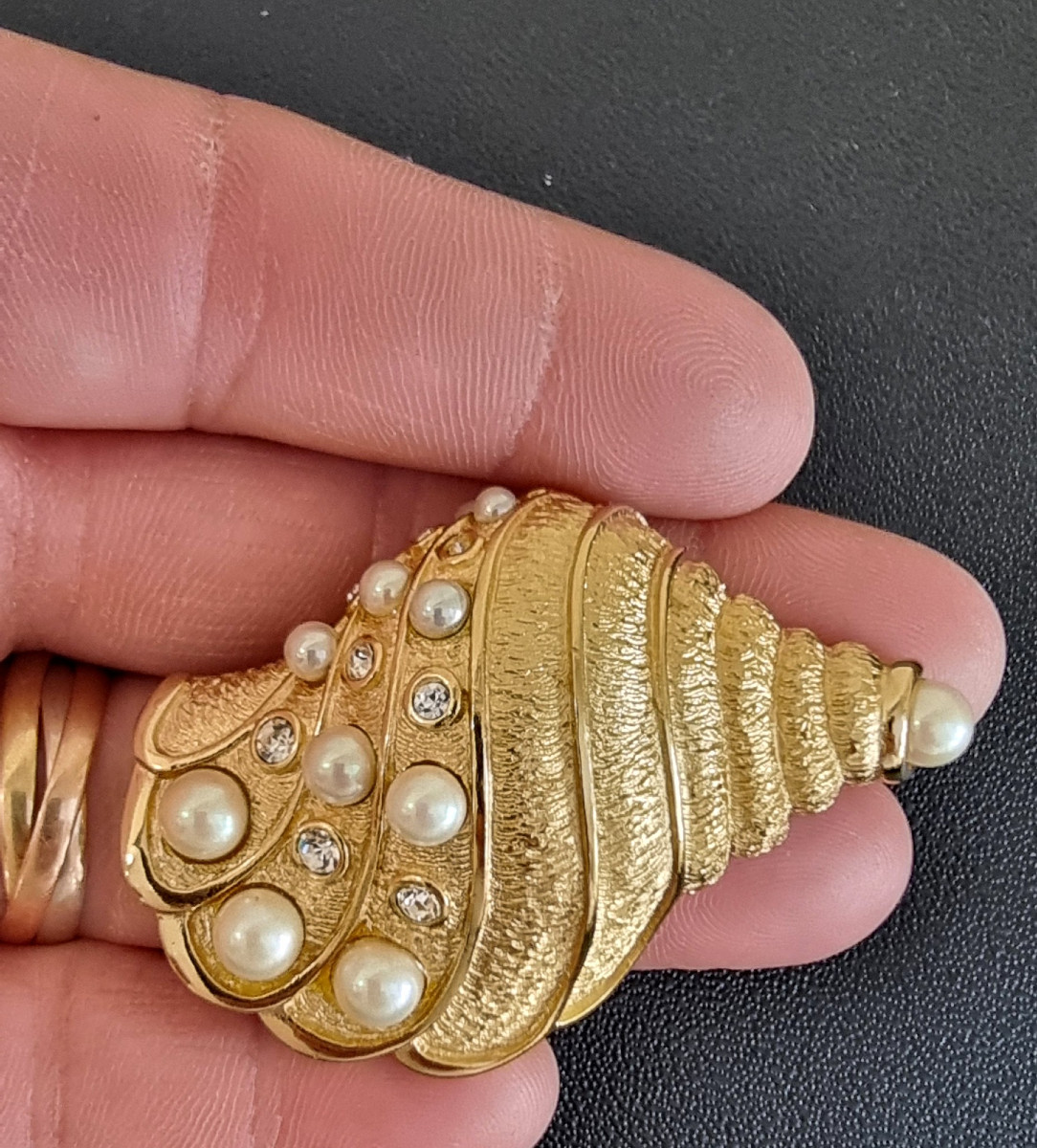Christian DIOR BROCHE Coquillage Vintage 1980-1990-photo-1