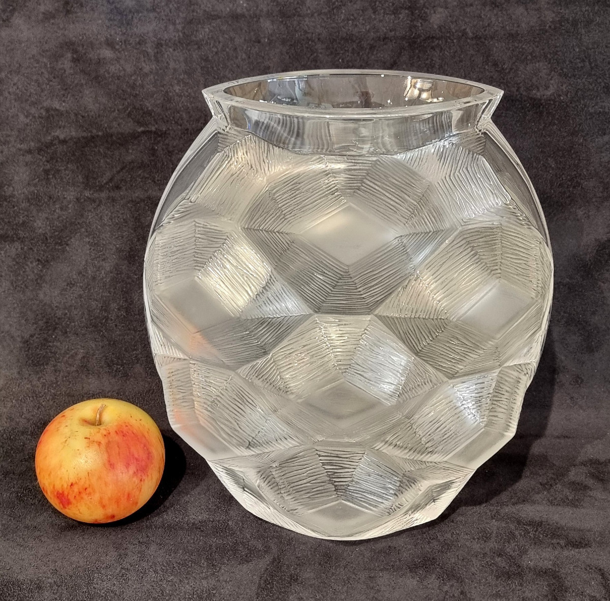 Lalique Turtle Vase Crystal-photo-5