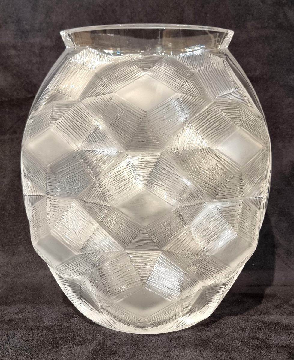 Lalique Turtle Vase Crystal