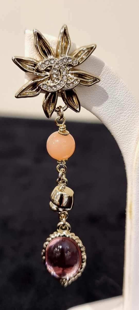 CHANEL Paire de Boucles D'oreilles pendantes-photo-1