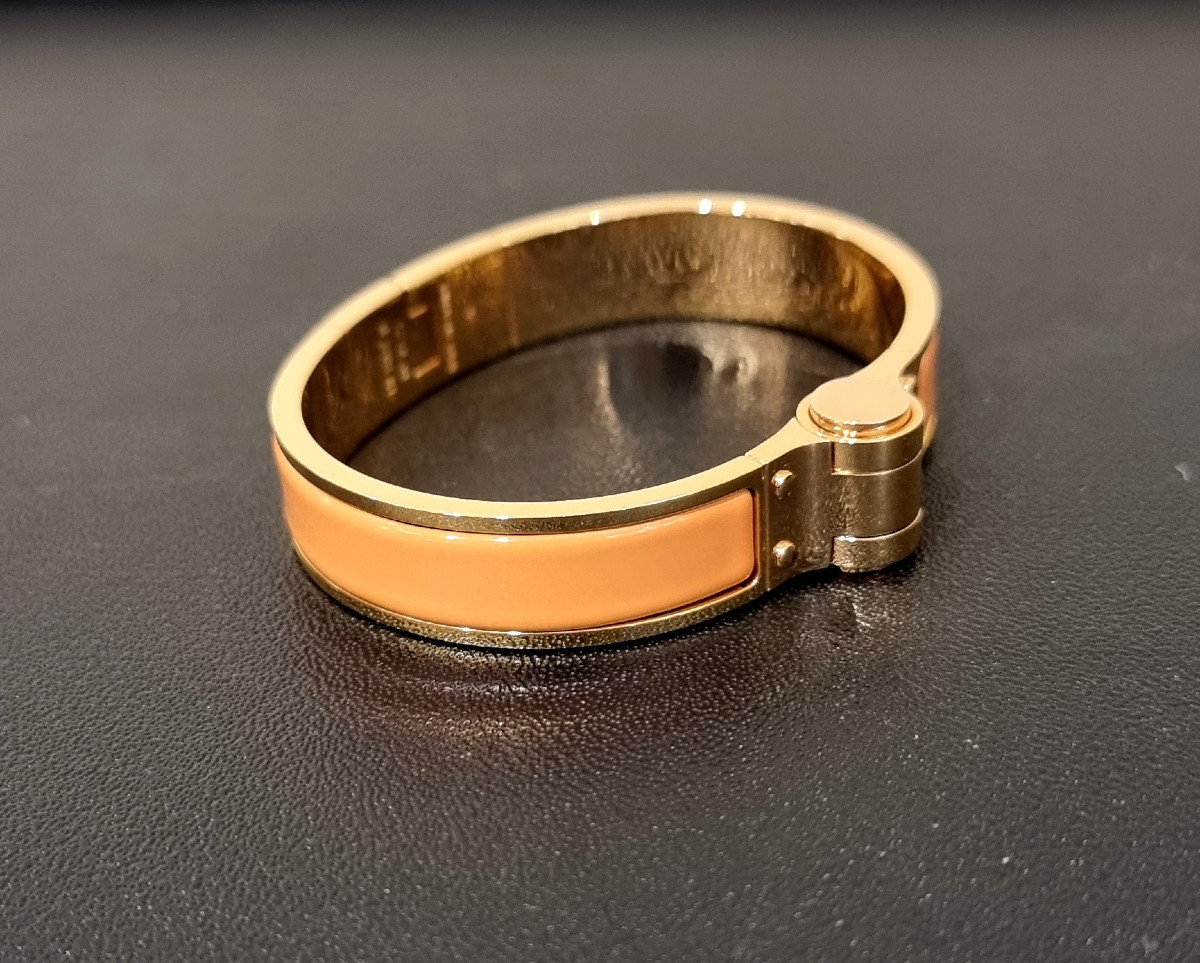 Hermès Hinged Bracelet Papaya Orange Model-photo-4