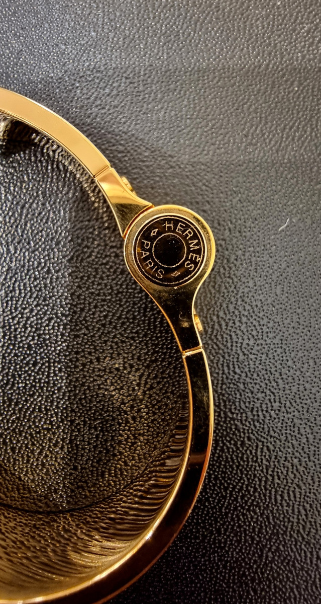 Hermès Hinged Bracelet Papaya Orange Model-photo-5